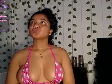 Victtoria_cane63  live sex cam