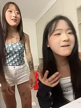 Xiaojingzi66  live sex cam