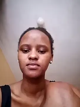 Yummy-caramel  live sex cam