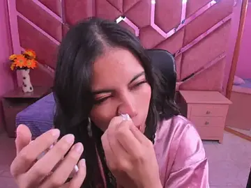 Alana_Hotterr  live sex cam