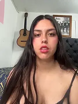 Ava_Queen69  live sex cam