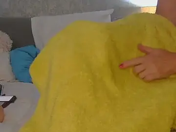 KitKat_X  live sex cam