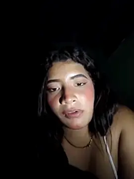 Alisontitsmilk19  live sex cam