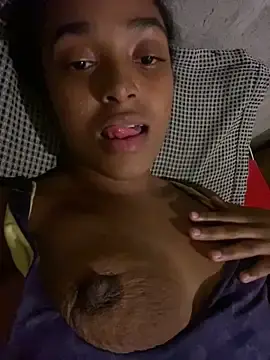 Behzinha  live sex cam