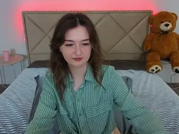 CyrenaLuxe  live sex cam
