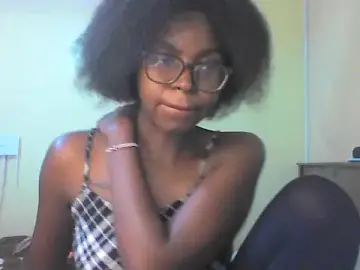 Ebonymuse  live sex cam