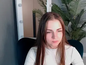 LiluBloom  live sex cam