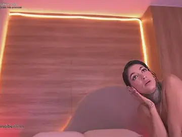 Danna_berlin_  live sex cam