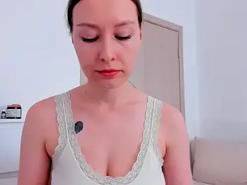 Marilinaal  live sex cam