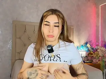 Nini_love01  live sex cam