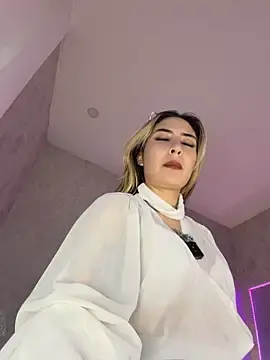 Nini_love01  live sex cam