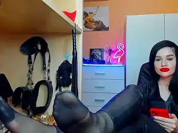 KristiTopxx  live sex cam