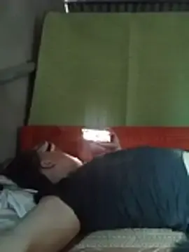 Moon_squirtt  live sex cam