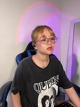 Penny_7  live sex cam