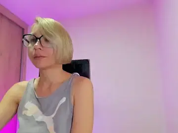Victoria_Ferrara  live sex cam