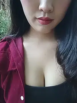 Elina68  live sex cam