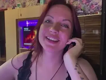 LunaEtoma  live sex cam