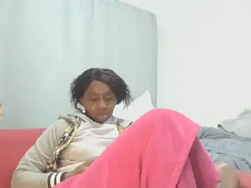 Sexxybella27  live sex cam