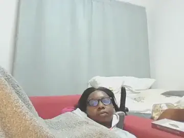 Sexxybella27  live sex cam
