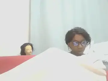Sexxybella27  live sex cam