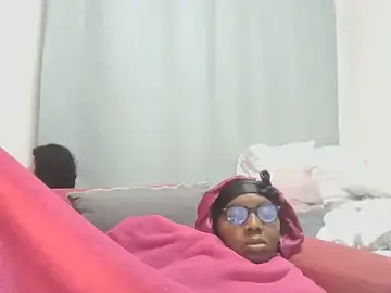 Sexxybella27  live sex cam