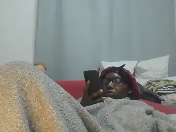 Sexxybella27  live sex cam