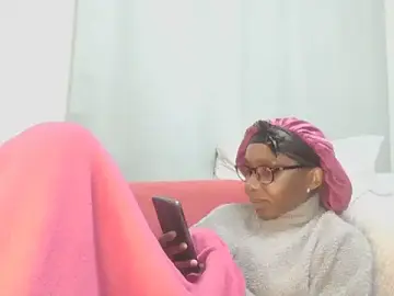 Sexxybella27  live sex cam