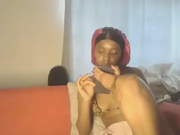 Sexxybella27  live sex cam