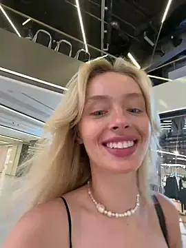 SunnyShiney  live sex cam