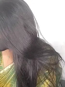 Tamil_Azhaghi  live sex cam