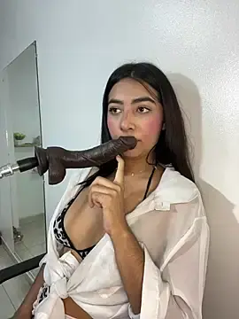 Cherry_skinnyy_  live sex cam