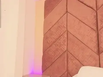 Emmy_danielss  live sex cam