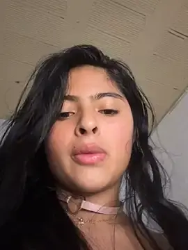 MorenaQueen_  live sex cam