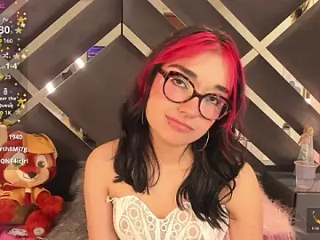 Star_xmoonx  live sex cam