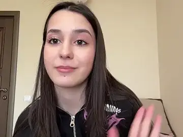 AdeleVelvet  live sex cam