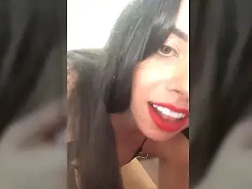 Cuziiinhomleado  live sex cam