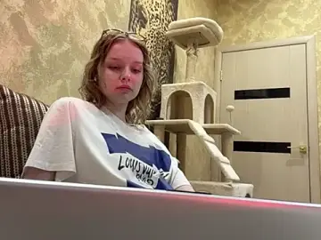 DemetriceYoshimura  live sex cam