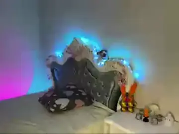 Jessica1West  live sex cam
