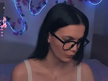 JuliannPaysour  live sex cam