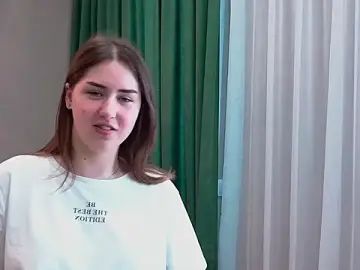 PaulineeJones  live sex cam