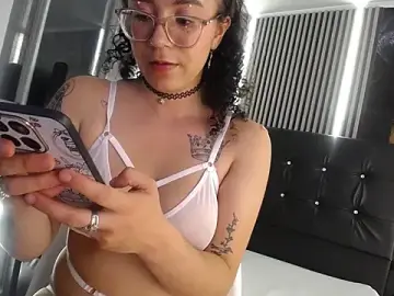 Sabrina_Thomps  live sex cam