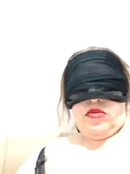 -Sonbola  live sex cam