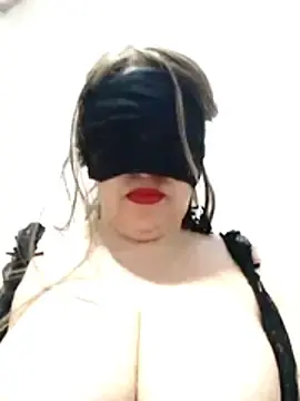 -Sonbola  live sex cam
