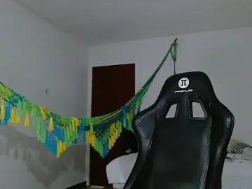 Danna_peterson1  live sex cam