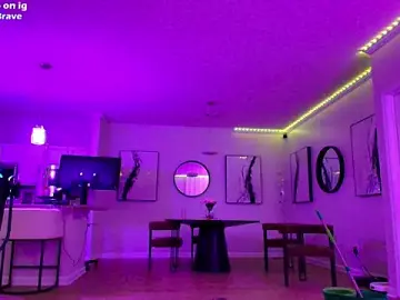 BriannaBrave  live sex cam