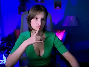 EllaHorton  live sex cam