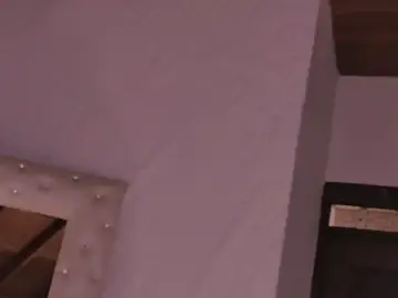 ErikaBenz_  live sex cam
