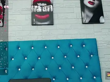 MiaNoiir  live sex cam