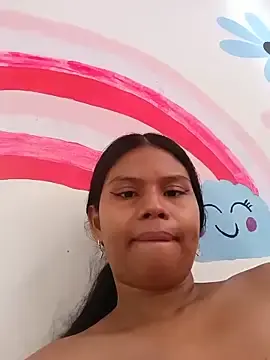 Julietta1124  live sex cam