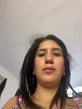 Yeni_linda  live sex cam